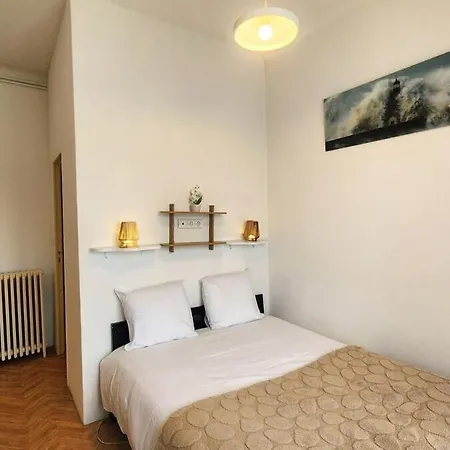 Lägenhet Chez Papi Retro *
