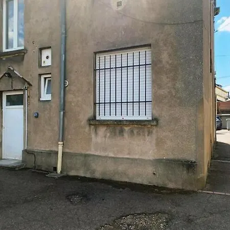 Chez Papi Retro